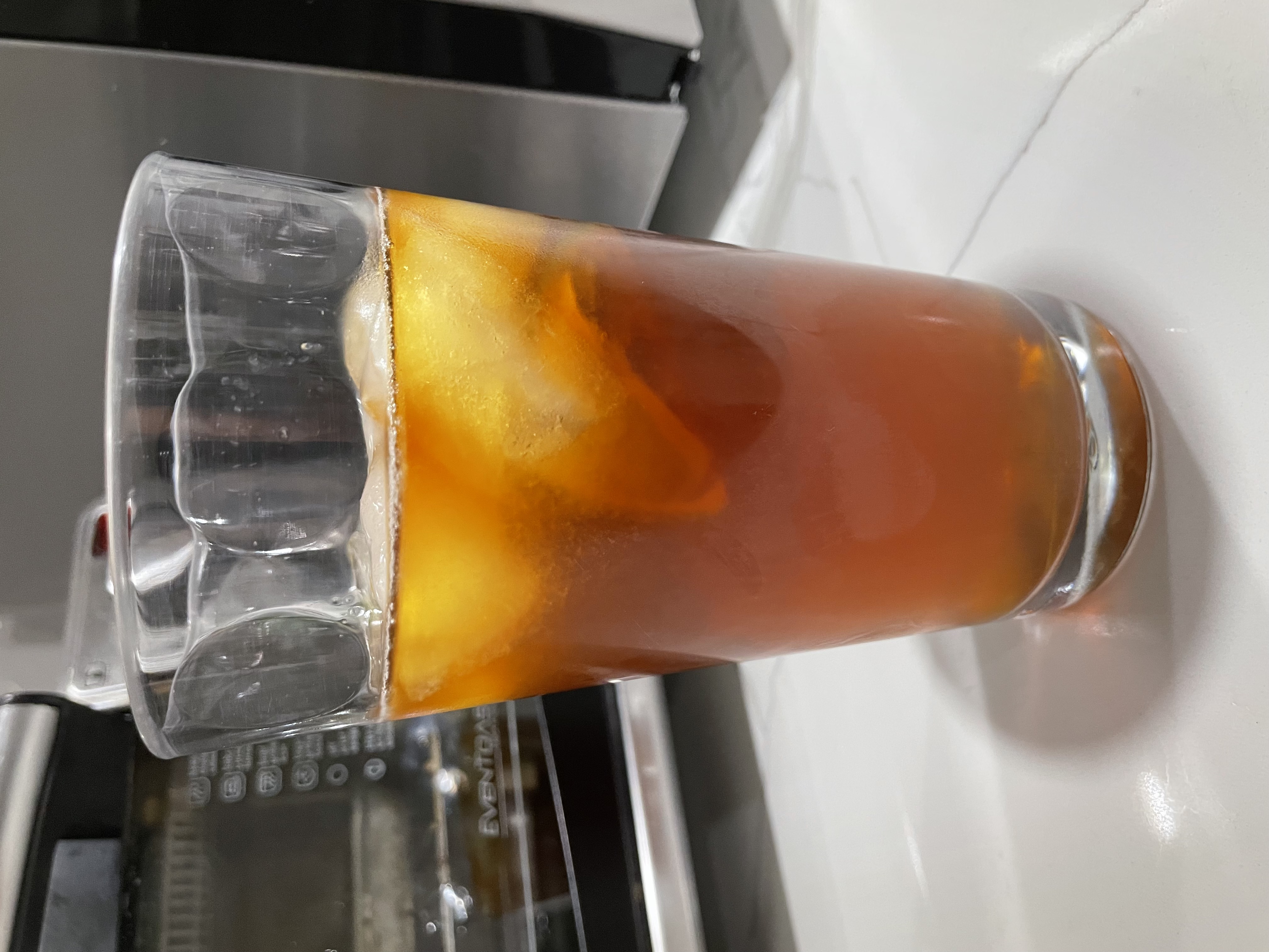 Dark 'n' Stormy cocktail